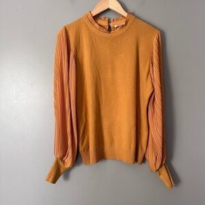 Sioni Mustard colored long sleeved crew neck blouse